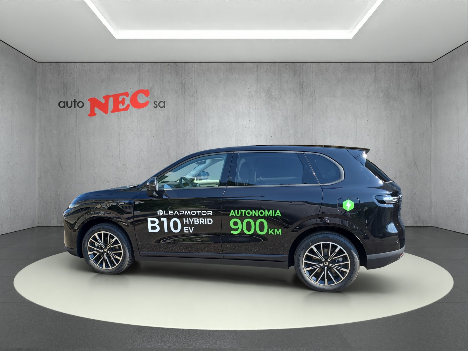 LEAPMOTOR B10 1.5 Hybrid EV, Plug-in-Hybrid Petrol/Electric, New car, Automatic - 4