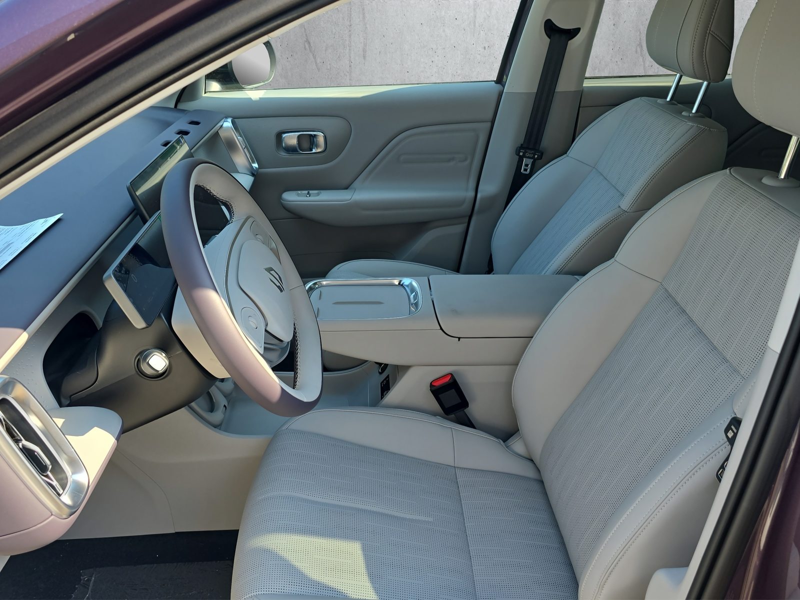 LEAPMOTOR B10 1.5 Hybrid EV, Plug-in-Hybrid Petrol/Electric, New car, Automatic - 7
