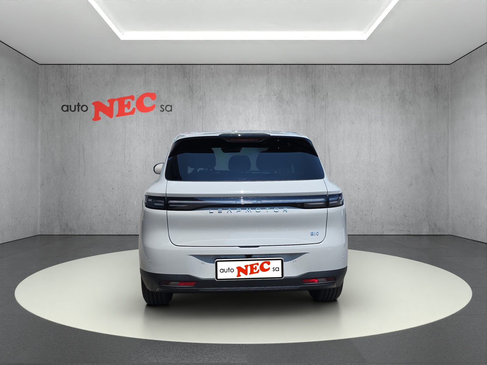 LEAPMOTOR B10 1.5 Hybrid EV, Plug-in-Hybrid Petrol/Electric, New car, Automatic - 5