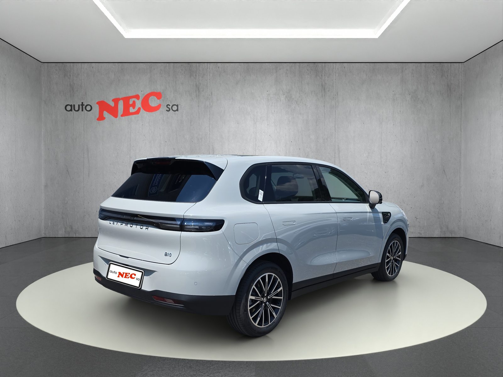 LEAPMOTOR B10 1.5 Hybrid EV, Plug-in-Hybrid Petrol/Electric, New car, Automatic - 6