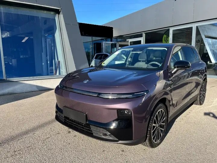 LEAPMOTOR B10 Design