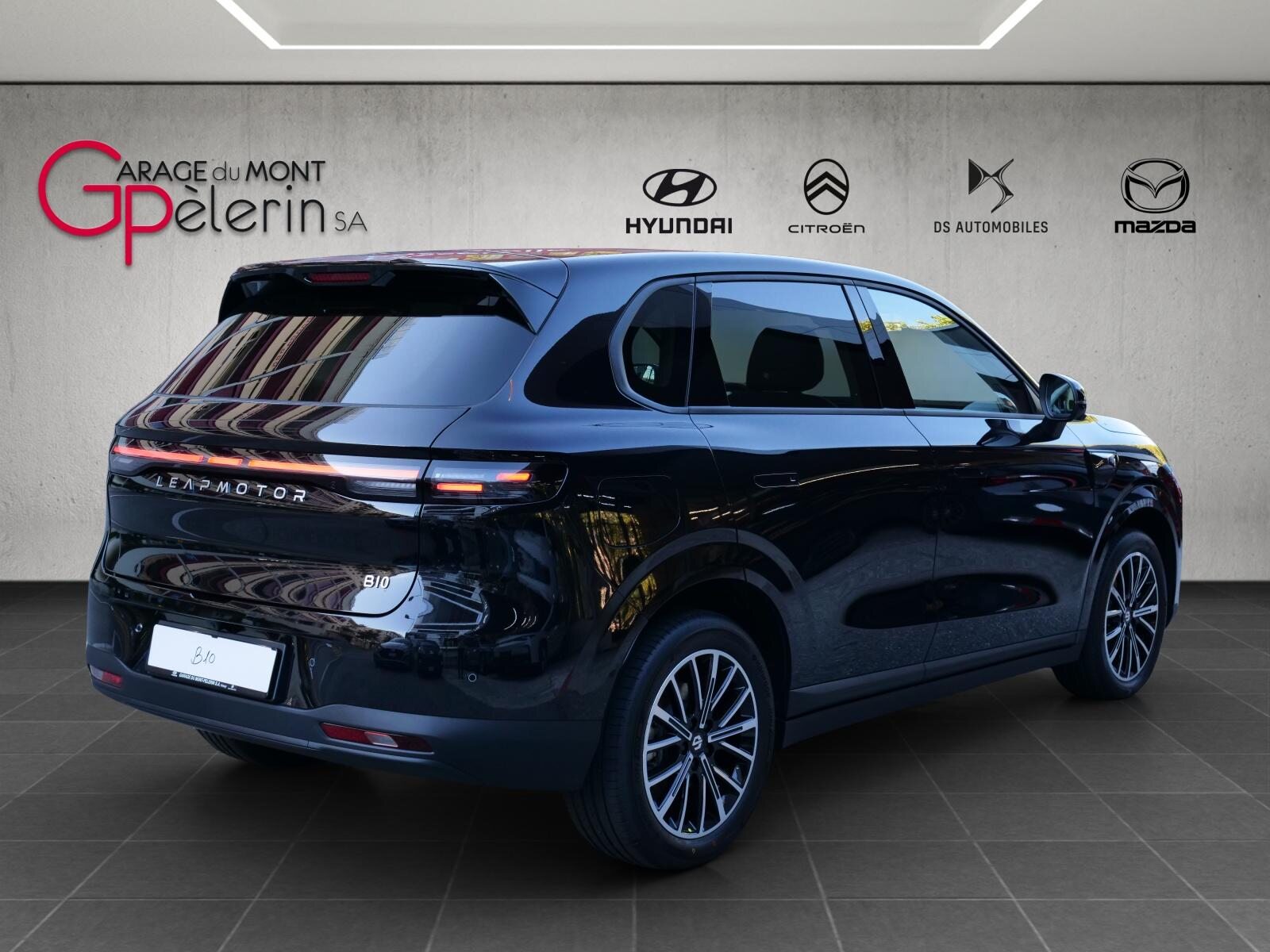 LEAPMOTOR B10 1.5 Hybrid EV, Plug-in-Hybrid Petrol/Electric, New car, Automatic - 4
