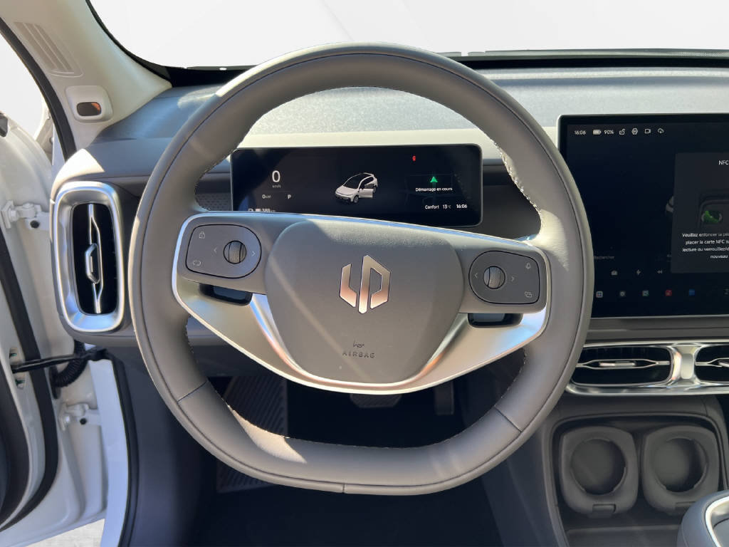 LEAPMOTOR B10 Design, Elektro, Vorführwagen, Automatik - 6