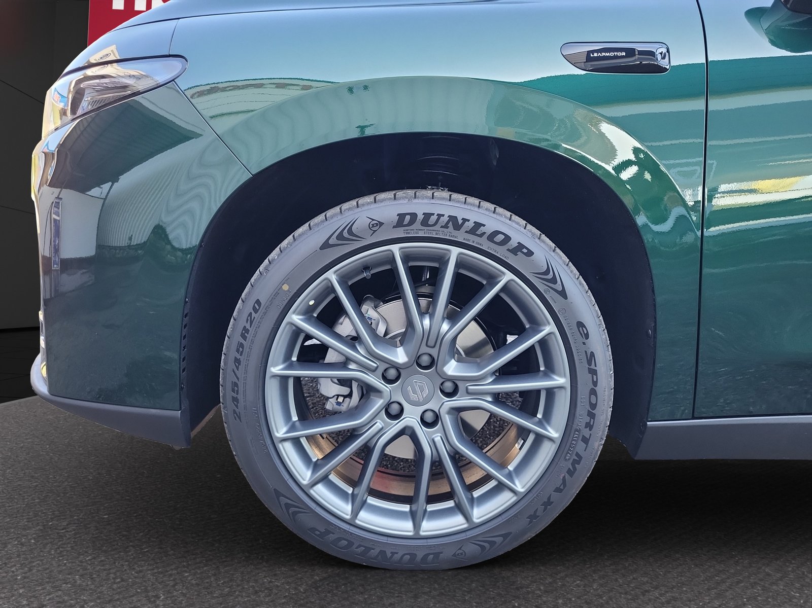 LEAPMOTOR C10 70kWh Design REEV, Electric, New car, Automatic - 4