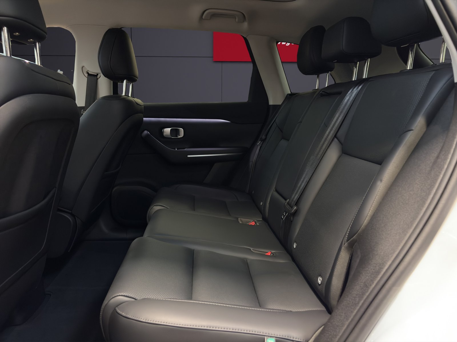 LEAPMOTOR C10 82kWh AWD Design, Electric, New car, Automatic - 6