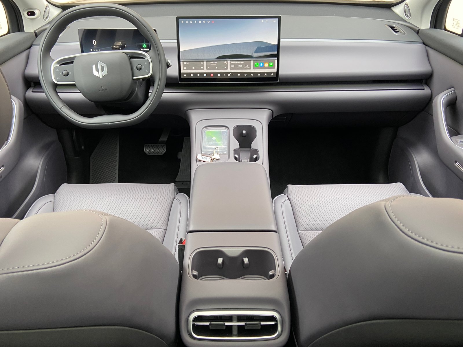 LEAPMOTOR C10 REEV Hybrid Design, Plug-in-Hybrid Benzin/Elektro, Neuwagen, Automatik - 5