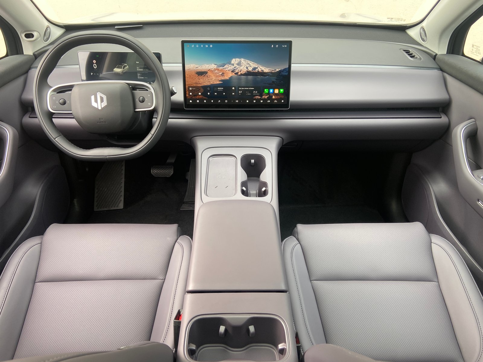 LEAPMOTOR C10 REEV Hybrid Design, Plug-in-Hybrid Petrol/Electric, New car, Automatic - 6