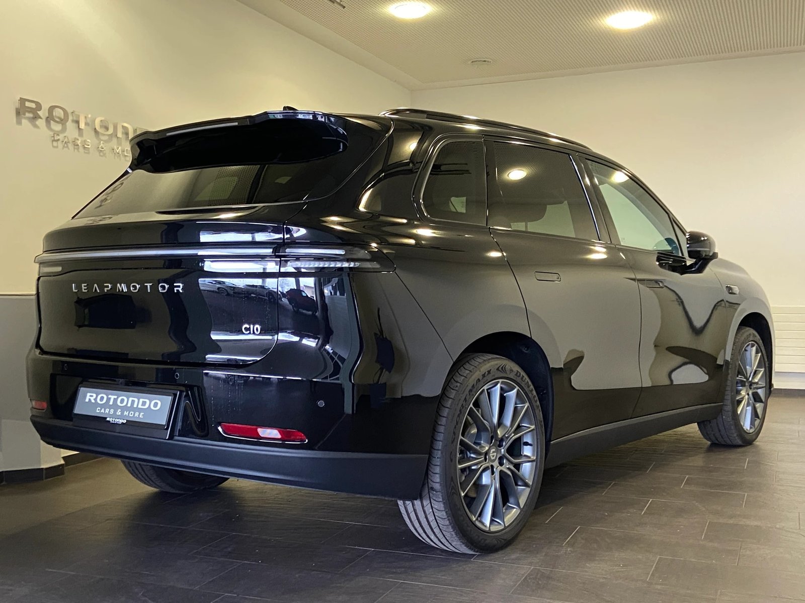 LEAPMOTOR C10 REEV Hybrid Design, Plug-in-Hybrid Petrol/Electric, New car, Automatic - 2