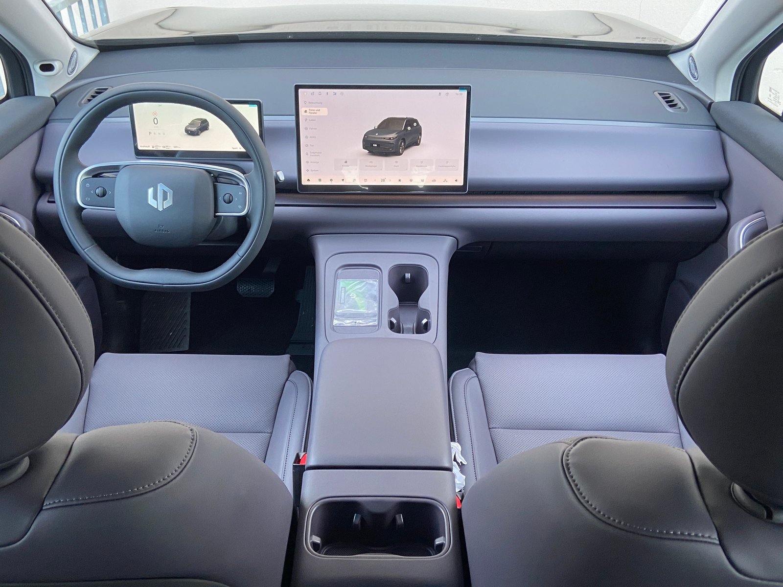 LEAPMOTOR C10 REEV Hybrid Design, Plug-in-Hybrid Petrol/Electric, New car, Automatic - 6