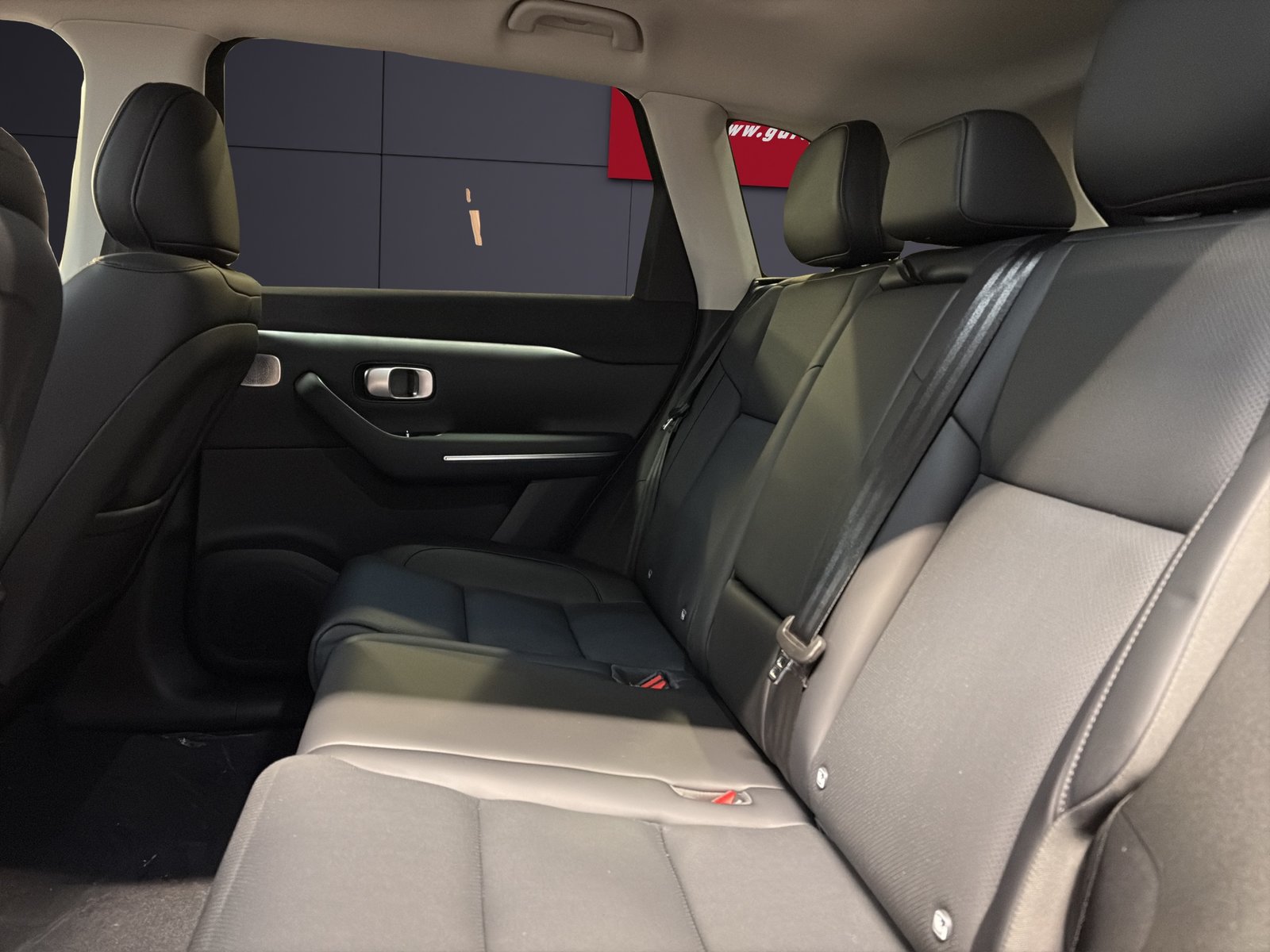 LEAPMOTOR C10 82kWh AWD Design, Électrique, Voiture nouvelle, Automatique - 6
