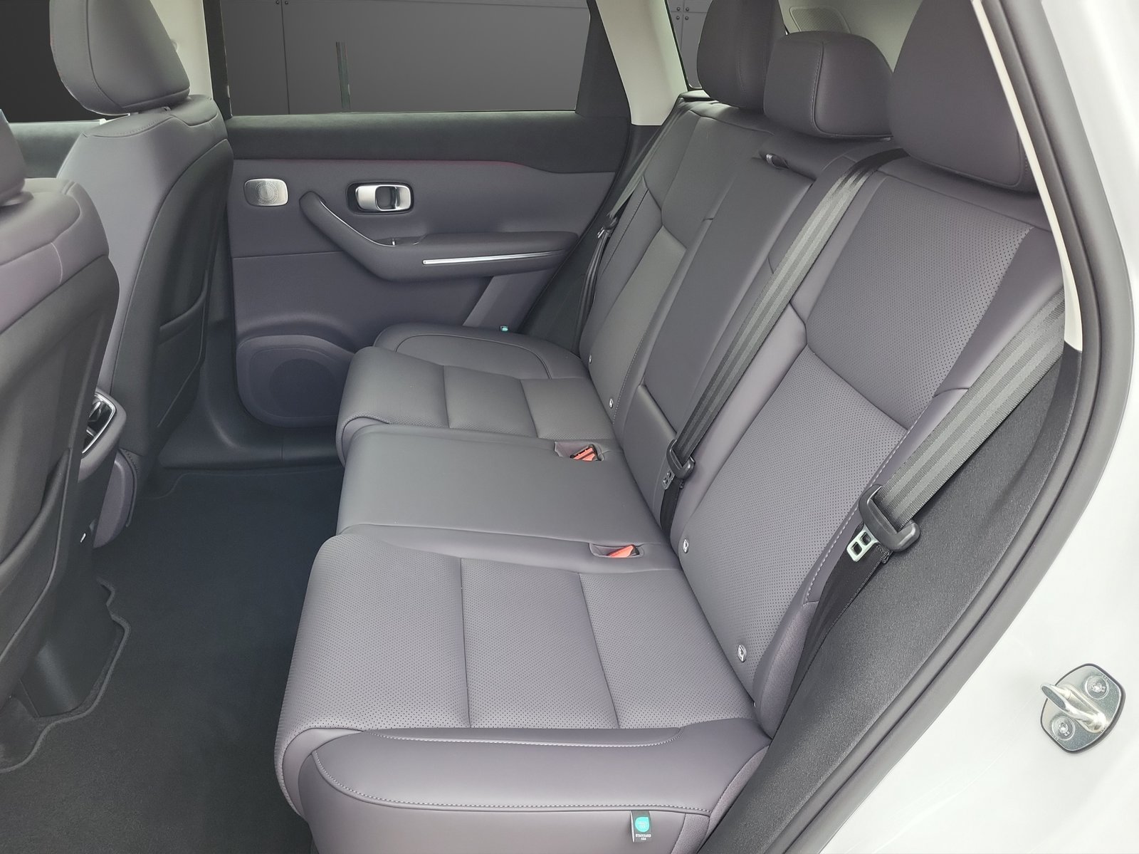LEAPMOTOR C10 70kWh Design REEV, Elettrica, Auto dimostrativa, Automatico - 6