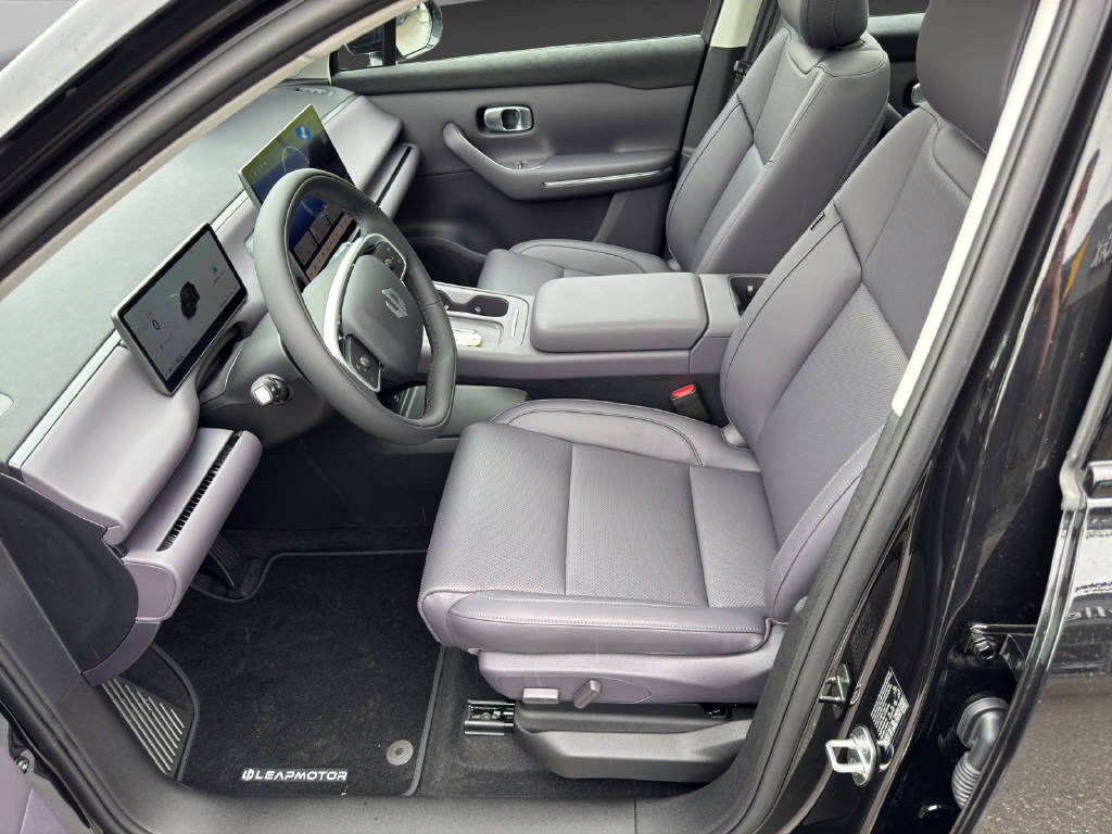 LEAPMOTOR C10 1.5 REEV Style, Hybride Intégral Essence/Électricité, Voiture nouvelle, Automatique - 5