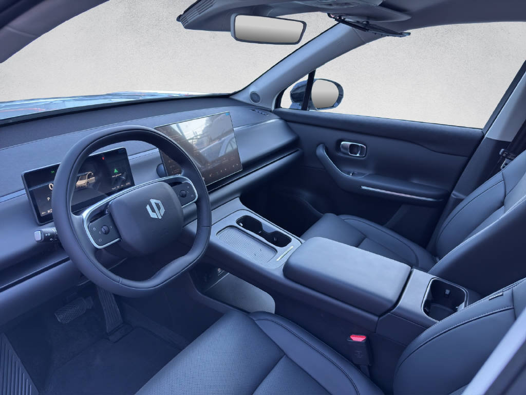 LEAPMOTOR C10 1.5 Hybrid EV, Full-Hybrid Petrol/Electric, New car, Automatic - 4