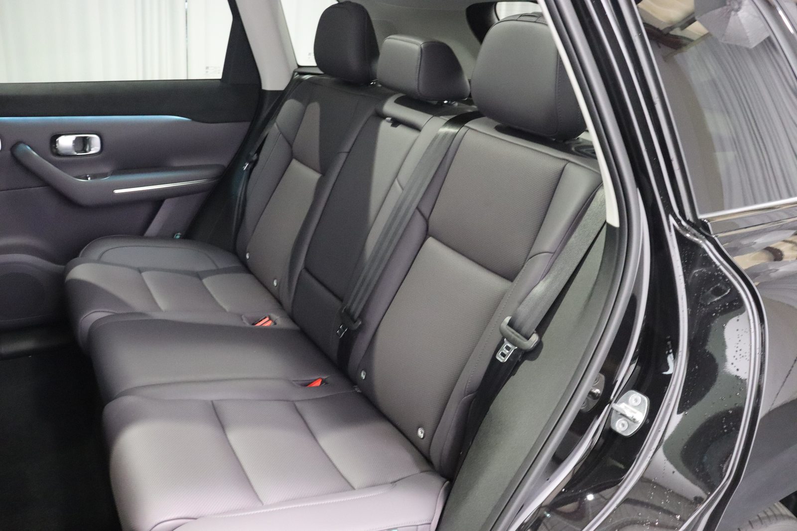 LEAPMOTOR C10 Design AWD, Elettrica, Auto nuove, Automatico - 5