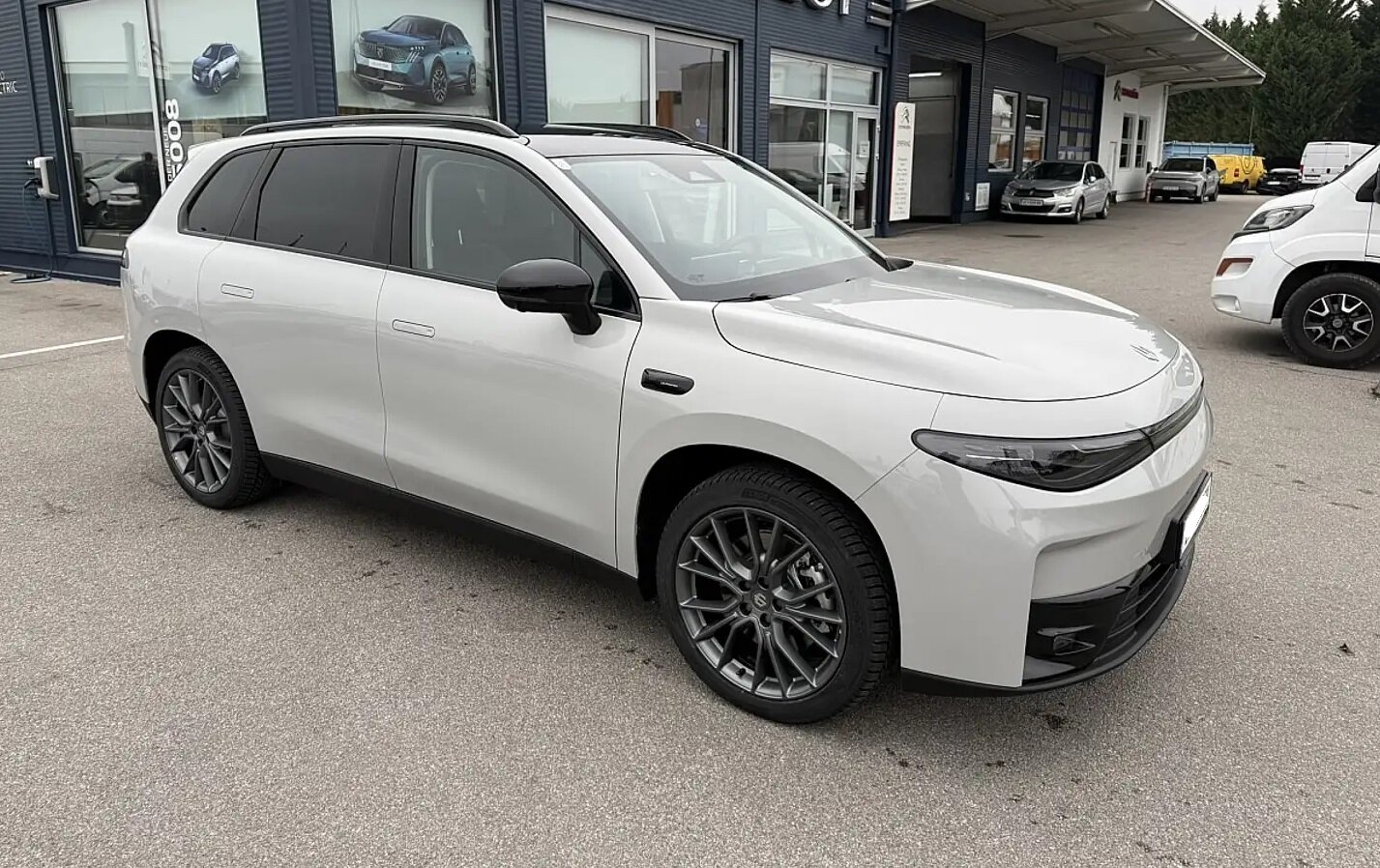 LEAPMOTOR C10 Design Pro Max AWD, Elektro, Neuwagen, Automatik - 2