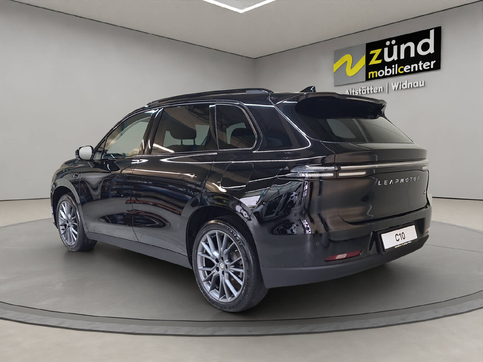 LEAPMOTOR C10 EV AWD 598 PS, Elektro, Neuwagen, Automatik - 3