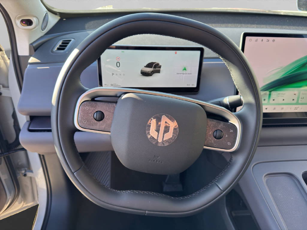 LEAPMOTOR C10 Design, Électrique, Occasion / Utilisé, Automatique - 6