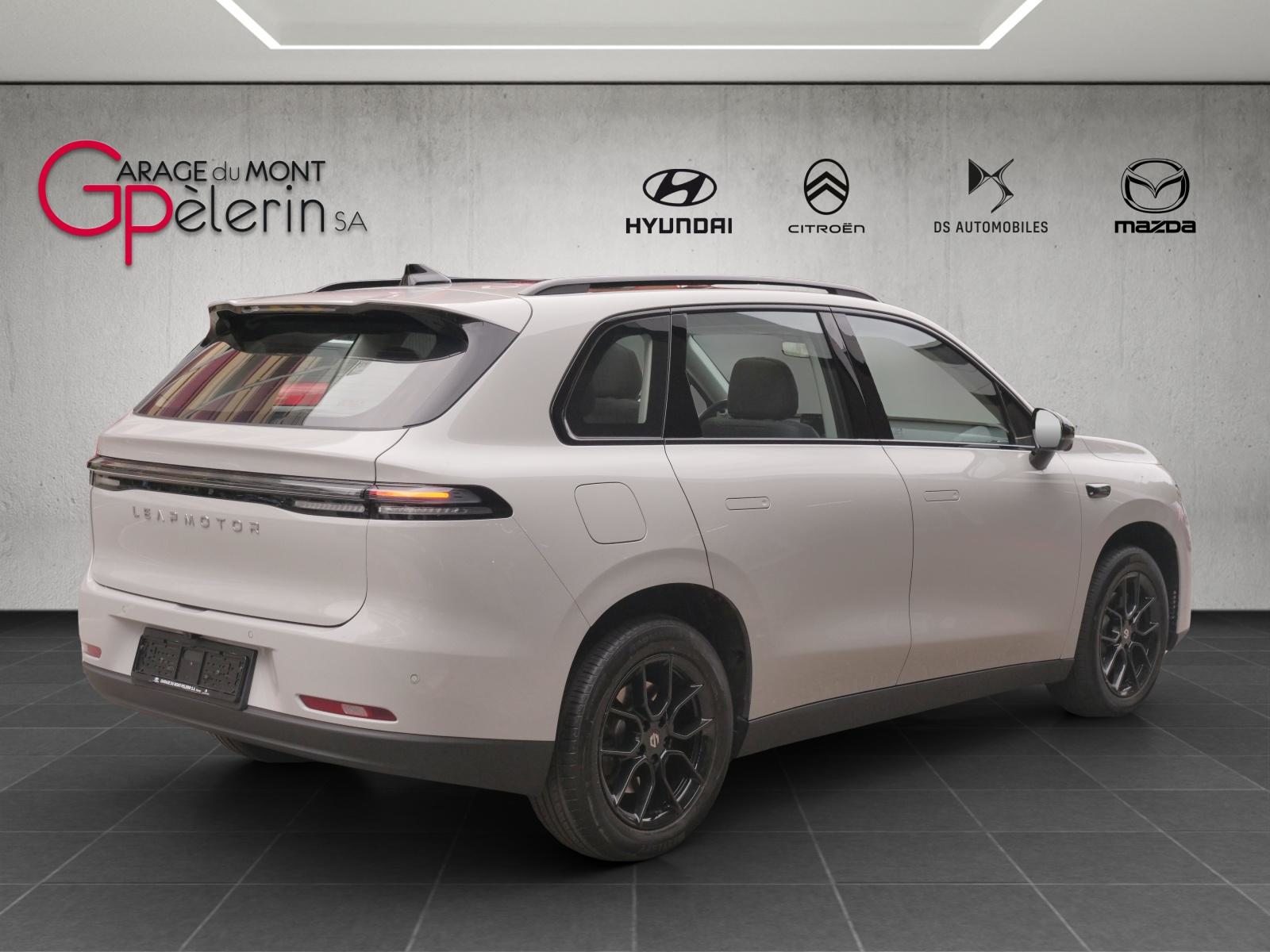 LEAPMOTOR C10 1.5 REEV Style, Plug-in-Hybrid Petrol/Electric, Second hand / Used, Automatic - 4