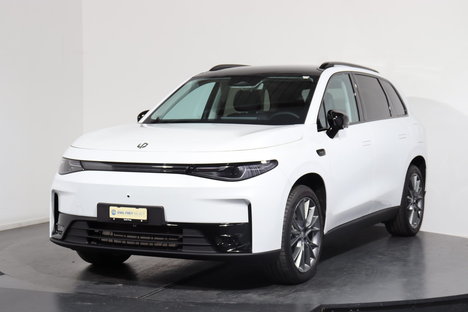 LEAPMOTOR C10 1.5 REEV Design