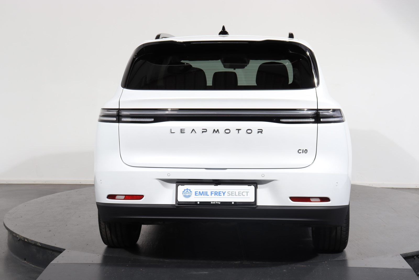 LEAPMOTOR C10 1.5 REEV Design, Hybride Intégral Essence/Électricité, Occasion / Utilisé, Automatique - 4
