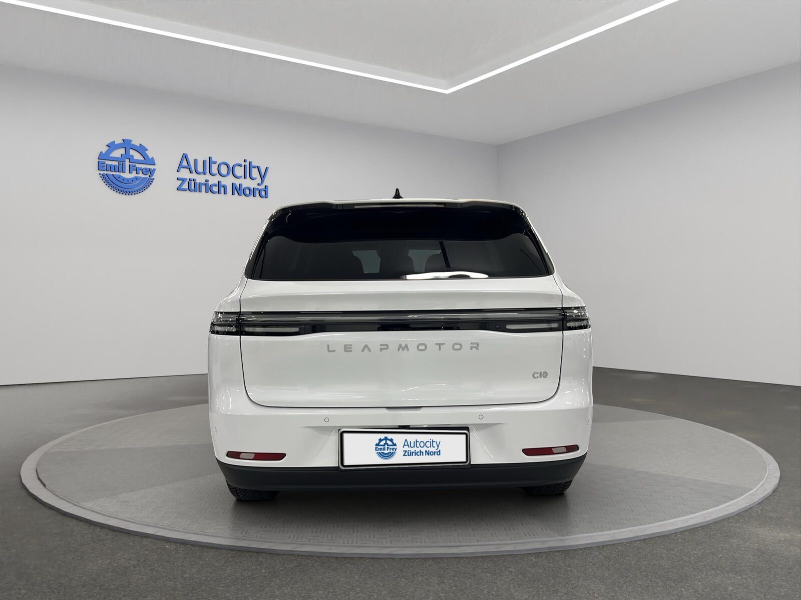 LEAPMOTOR C10 Design AWD, Elektro, Occasion / Gebraucht, Automatik - 4