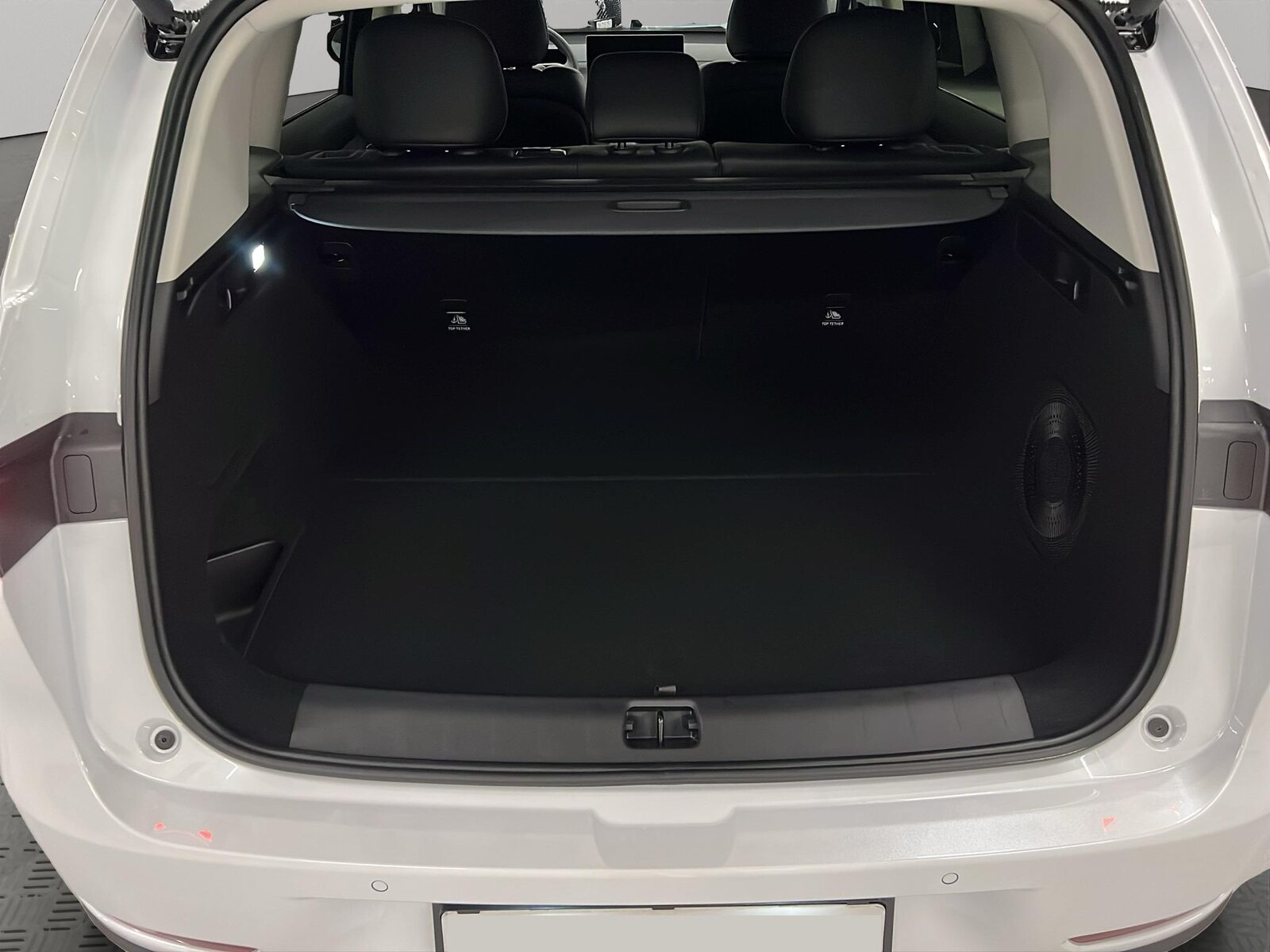 LEAPMOTOR C10 1.5 REEV Design, Full-Hybrid Petrol/Electric, Second hand / Used, Automatic - 5