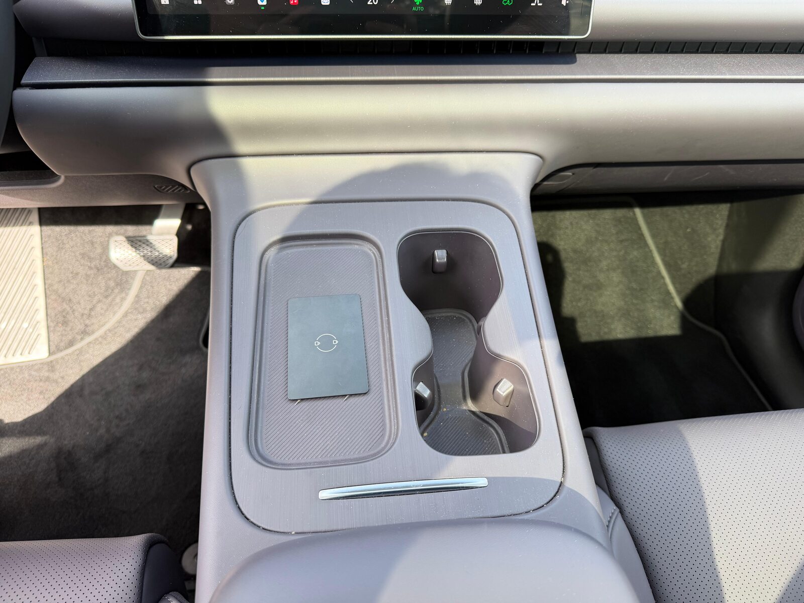 LEAPMOTOR C10 Design, Électrique, Occasion / Utilisé, Automatique - 6