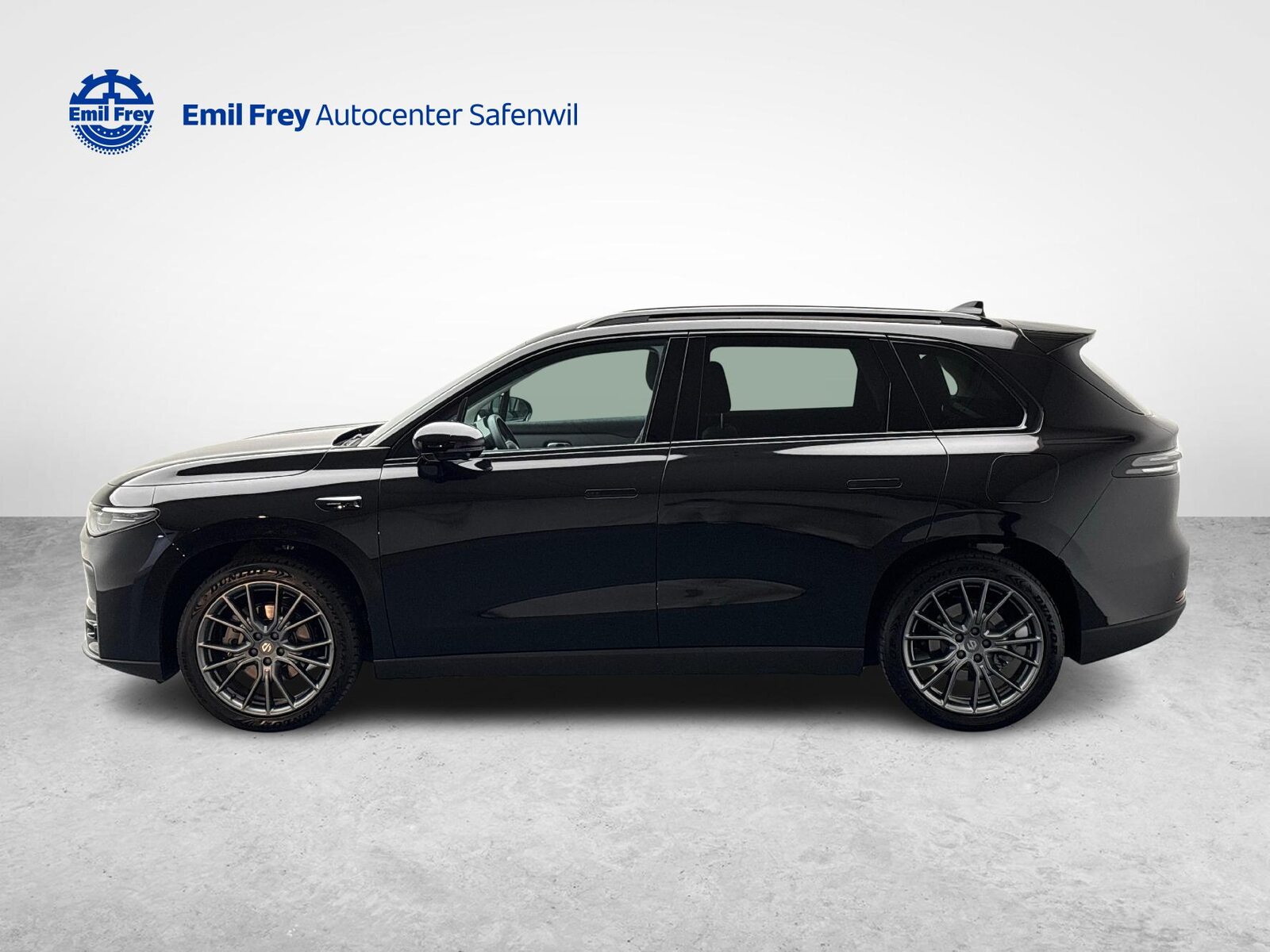 LEAPMOTOR C10 1.5 REEV Design, Plug-in-Hybrid Petrol/Electric, Second hand / Used, Automatic - 2