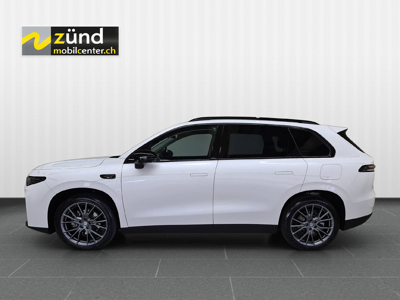 LEAPMOTOR C10 EV AWD 598 PS, Électrique, Voiture de démonstration, Automatique - 2