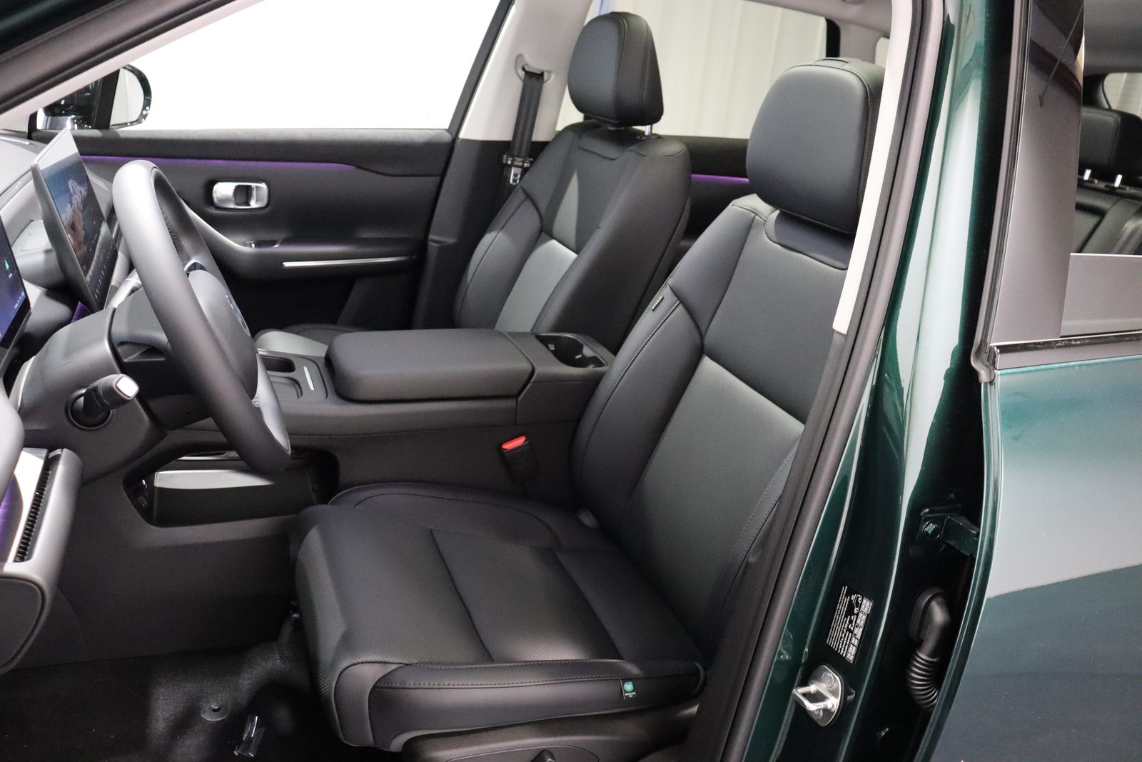 LEAPMOTOR C10 1.5 REEV Design, Hybride Intégral Essence/Électricité, Voiture de démonstration, Automatique - 4