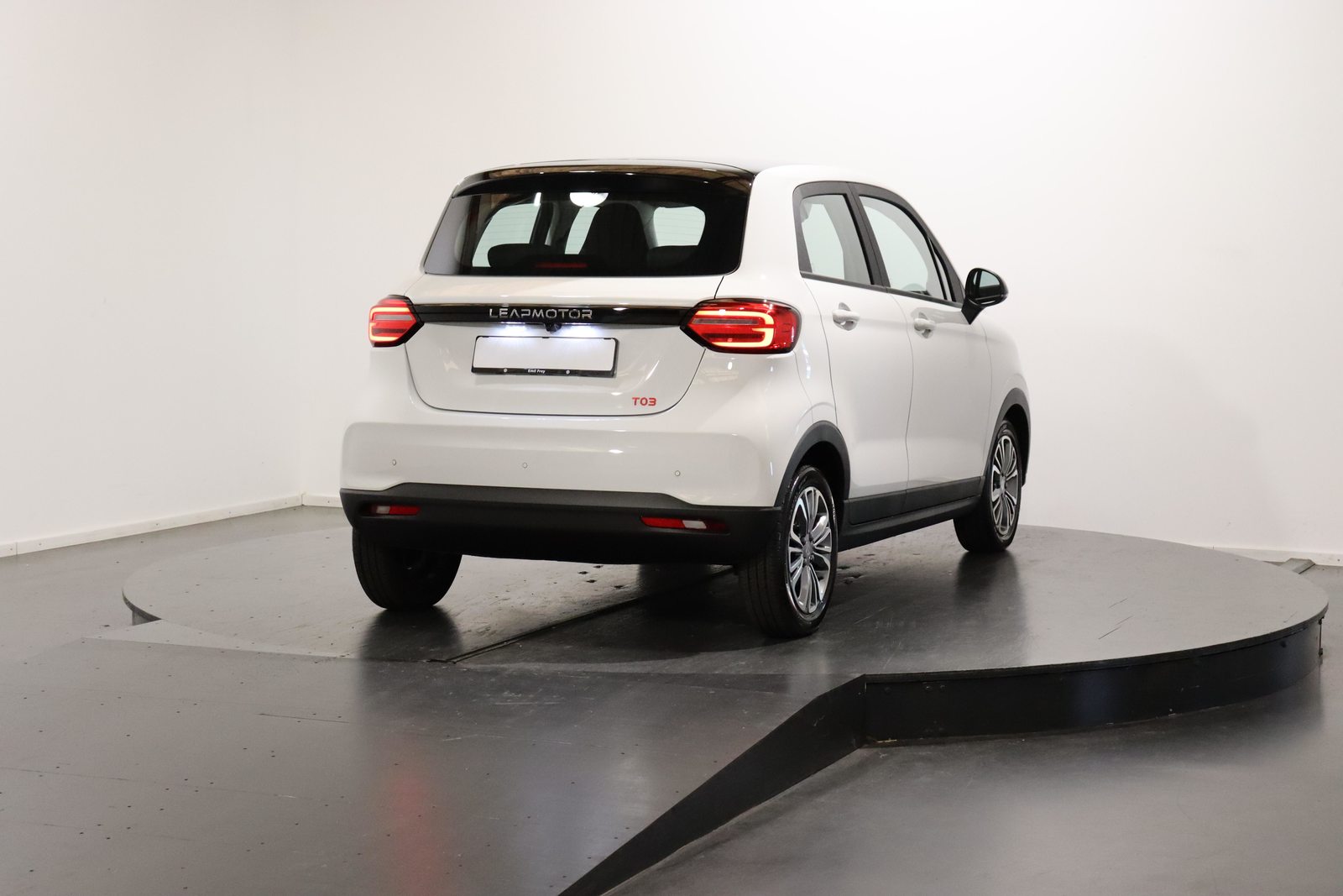 LEAPMOTOR T03 Electric, Électrique, Voiture de démonstration, Automatique - 4
