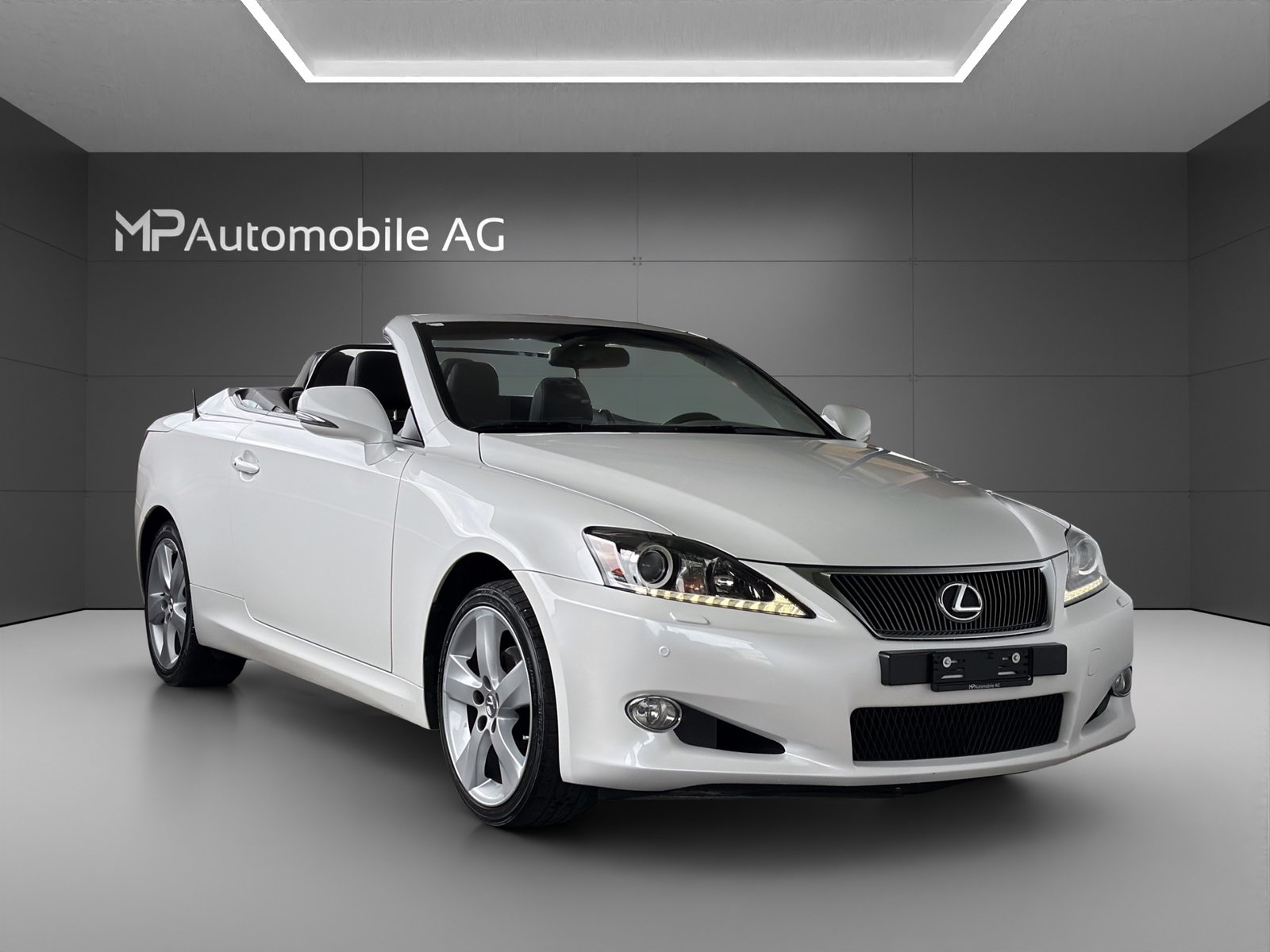LEXUS IS 250C Edition Automatic, Petrol, Second hand / Used, Automatic - 3