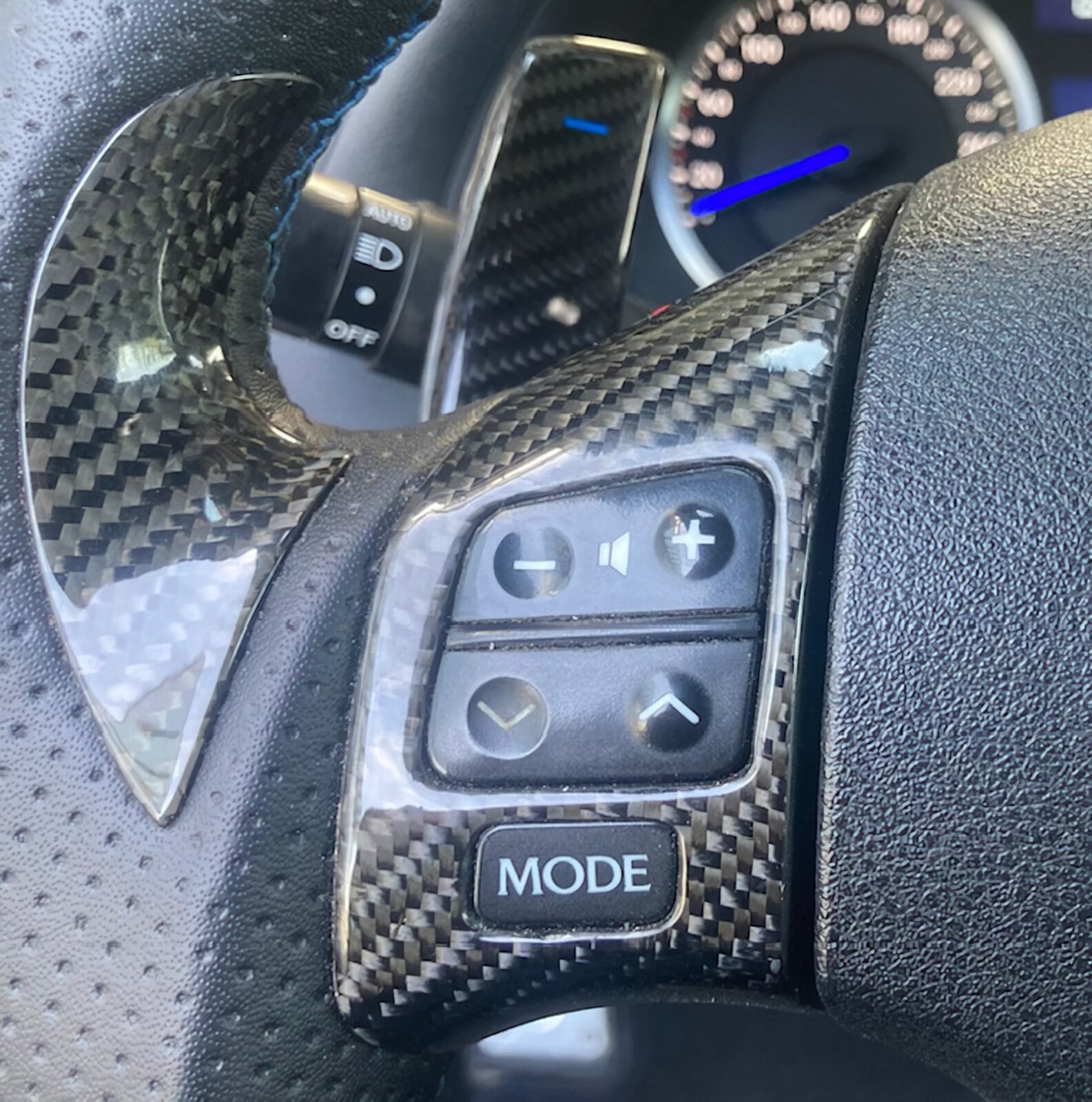 LEXUS IS F, Benzin, Occasion / Gebraucht, Automatik - 7
