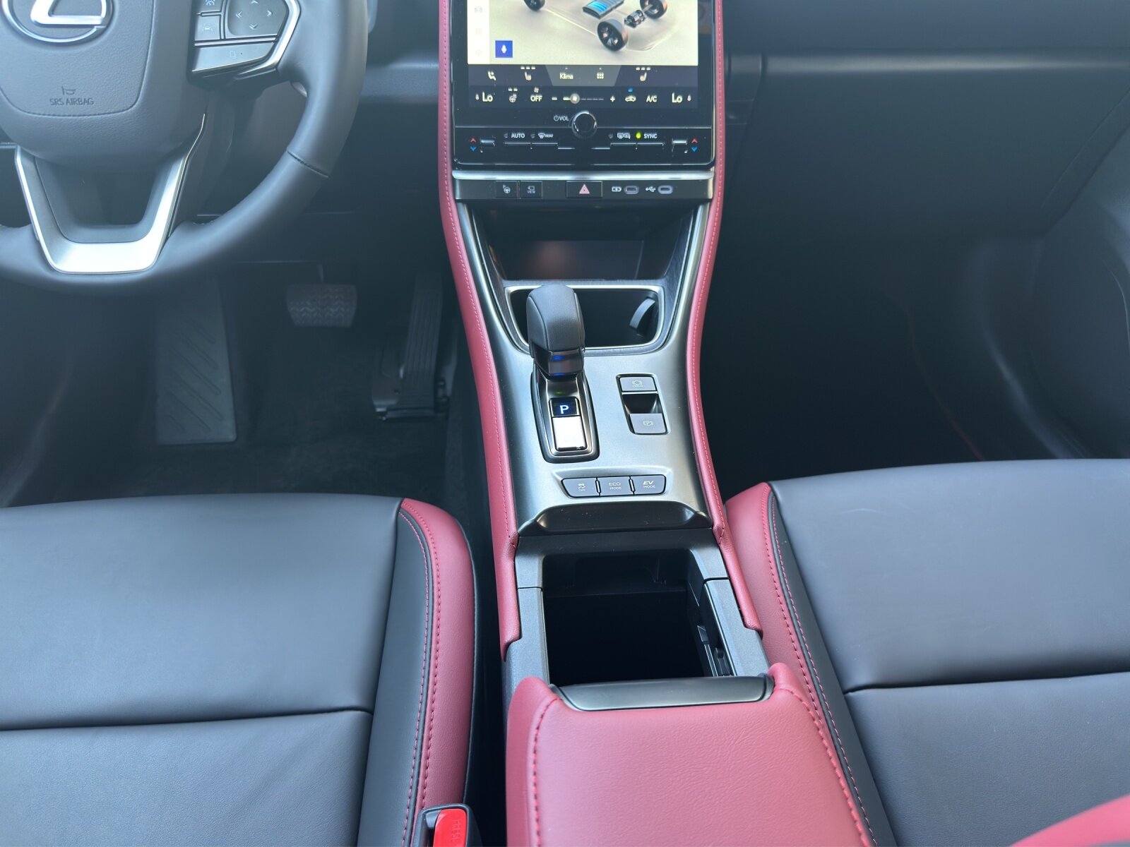 LEXUS LBX 1.5 Hybrid Vibrant Edition AWD, Voll-Hybrid Benzin/Elektro, Neuwagen, Automatik - 5