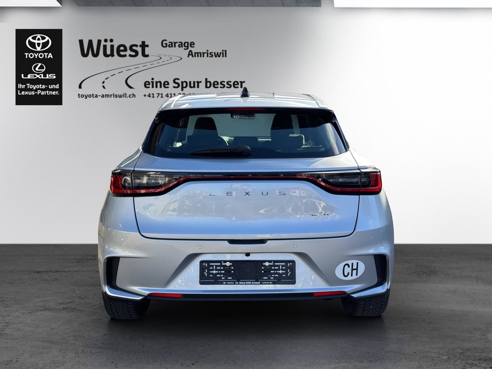 LEXUS LBX 1.5 Hybrid Relax AWD, Voll-Hybrid Benzin/Elektro, Occasion / Gebraucht, Automatik - 4