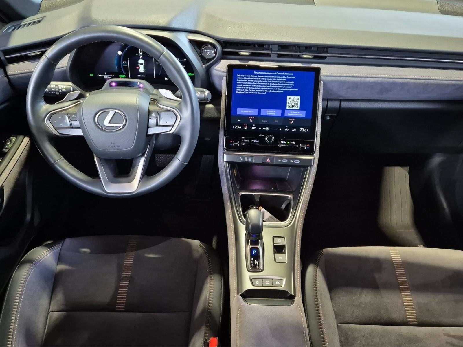 LEXUS LBX 1.5 Hybrid Cool AWD / 8-fach Bereift / inkl. Gratisservi, Hybride Intégral Essence/Électricité, Occasion / Utilisé, Automatique - 7