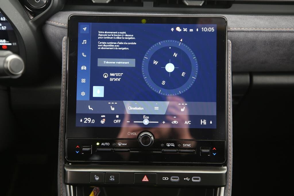 LEXUS LBX 1.5 Hybrid Cool AWD, Voll-Hybrid Benzin/Elektro, Occasion / Gebraucht, Automatik - 7