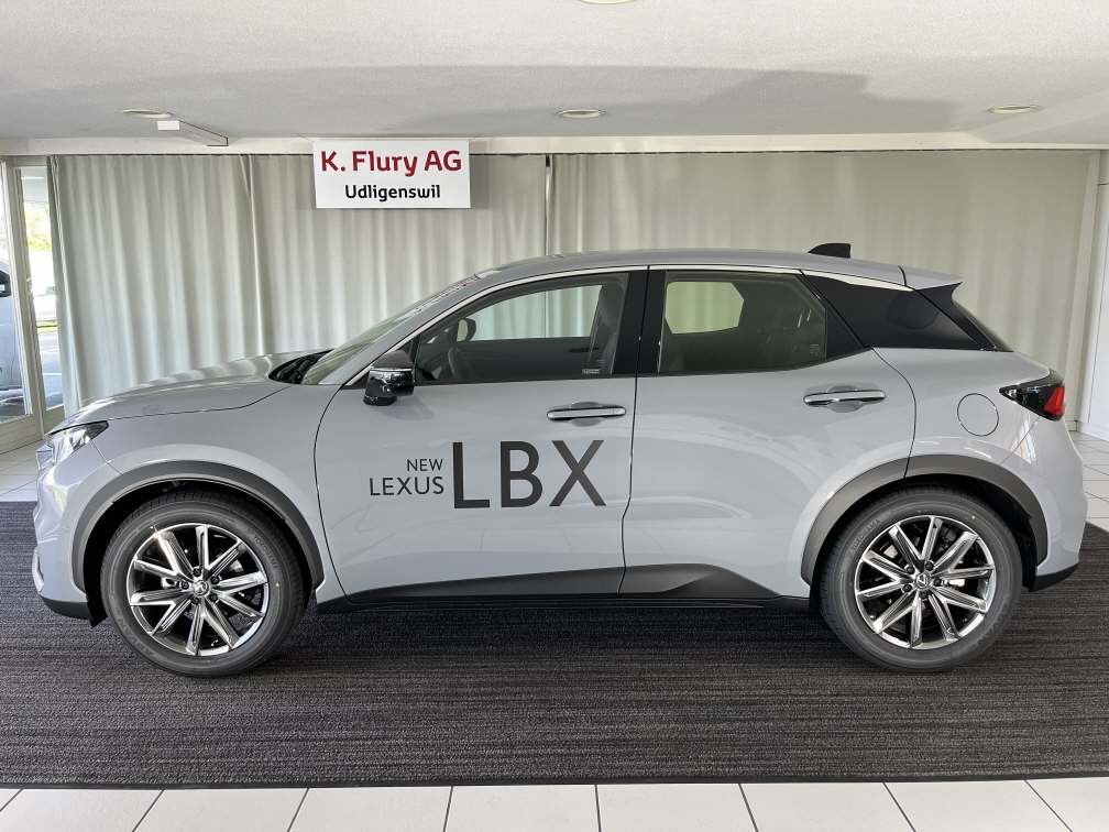 LEXUS LBX 1.5 Hybrid Relax AWD, Full-Hybrid Petrol/Electric, Ex-demonstrator, Automatic - 2