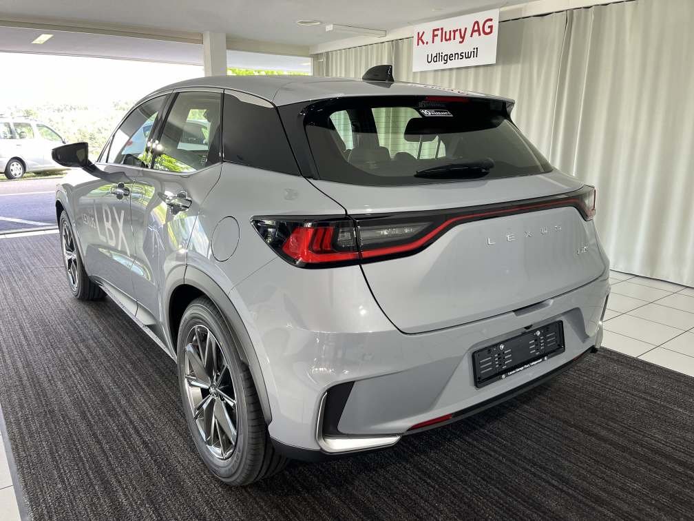 LEXUS LBX 1.5 Hybrid Relax AWD, Full-Hybrid Petrol/Electric, Ex-demonstrator, Automatic - 3