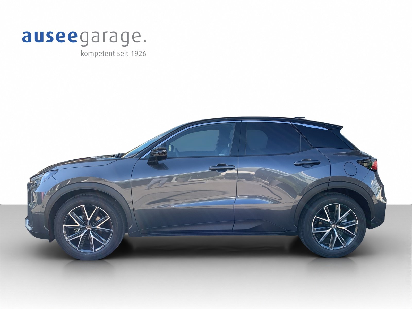LEXUS LBX 1.5 Hybrid Cool AWD, Full-Hybrid Petrol/Electric, New car, Automatic - 2