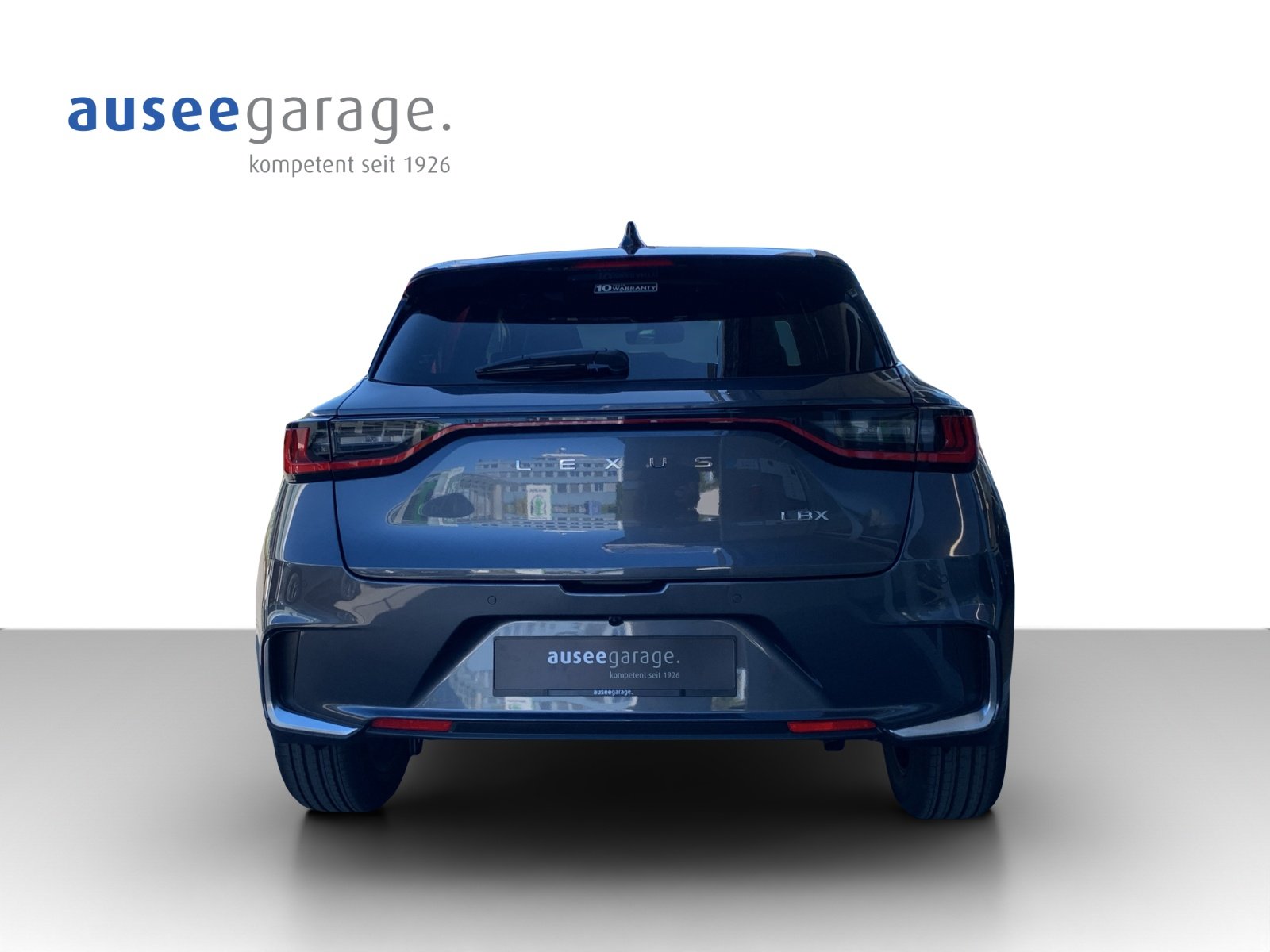 LEXUS LBX 1.5 Hybrid Cool AWD, Full-Hybrid Petrol/Electric, New car, Automatic - 4