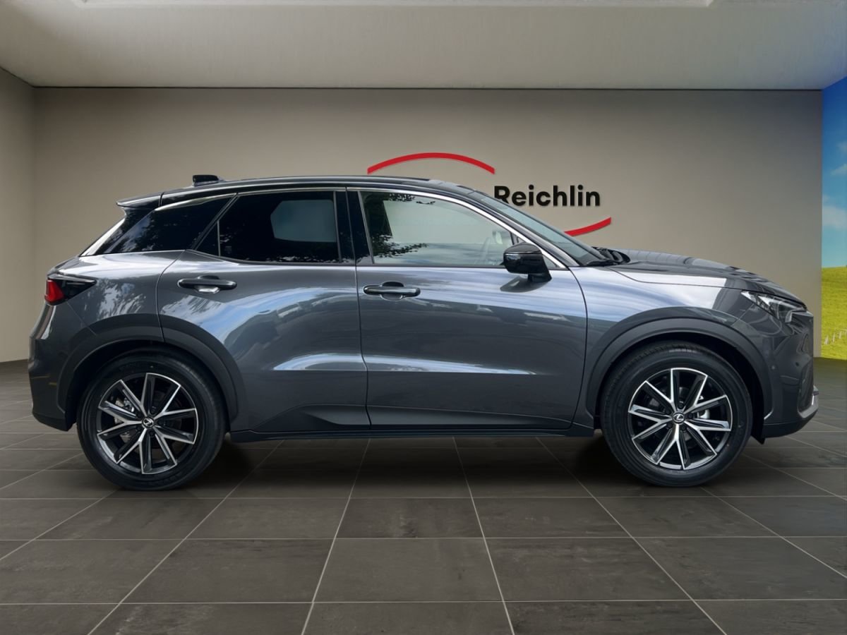 LEXUS LBX 1.5 Hybrid Emotion AWD, Voll-Hybrid Benzin/Elektro, Neuwagen, Automat - 6