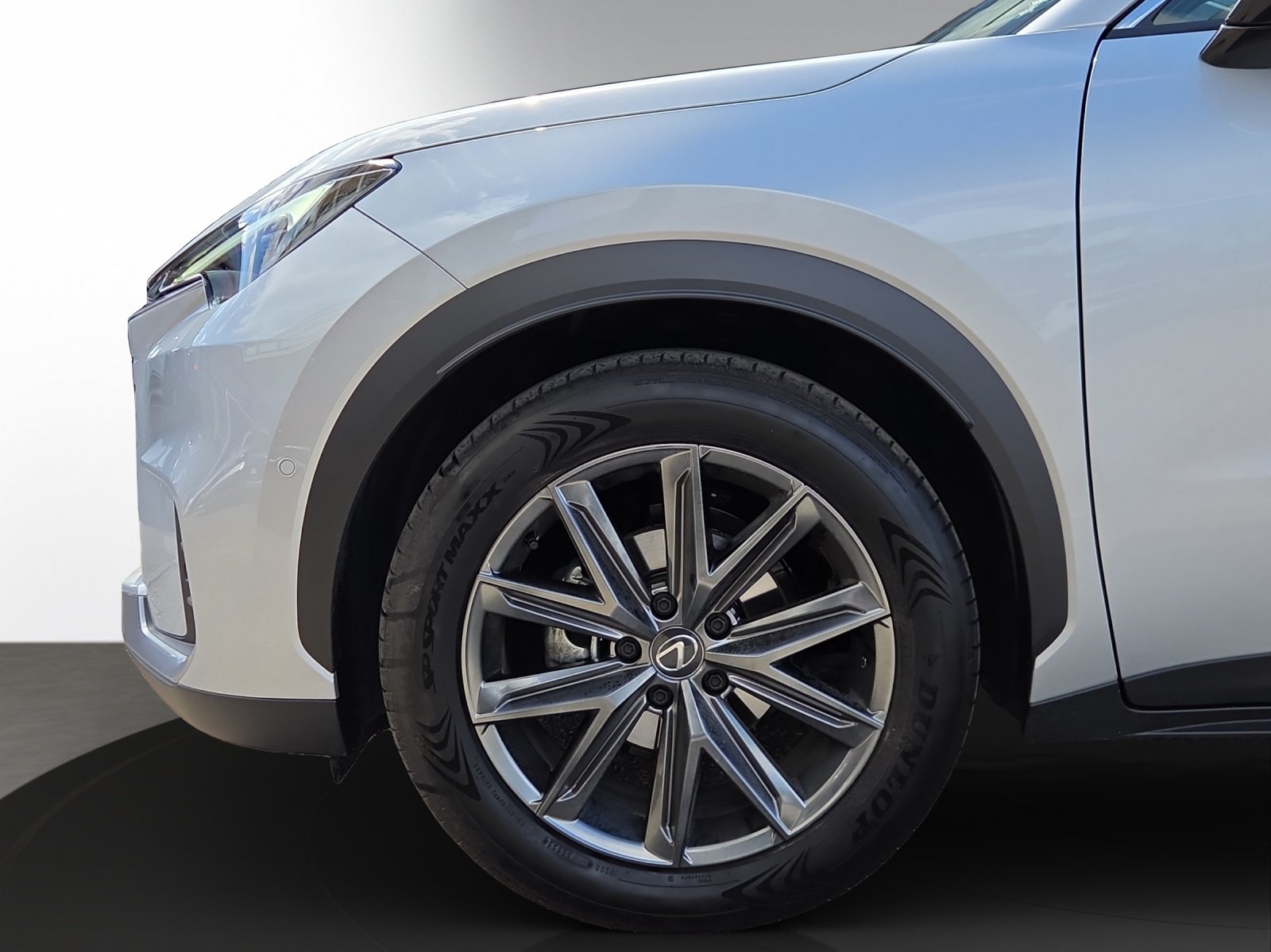 LEXUS LBX AWD Elegant CVT, Full-Hybrid Petrol/Electric, Second hand / Used, Automatic - 4