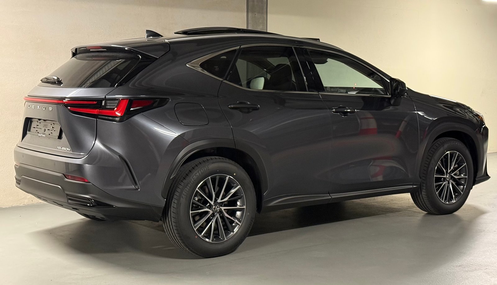 LEXUS NX 450h+ E-FOUR Comfort, Plug-in-Hybrid Benzin/Elektro, Neuwagen, Automatik - 4