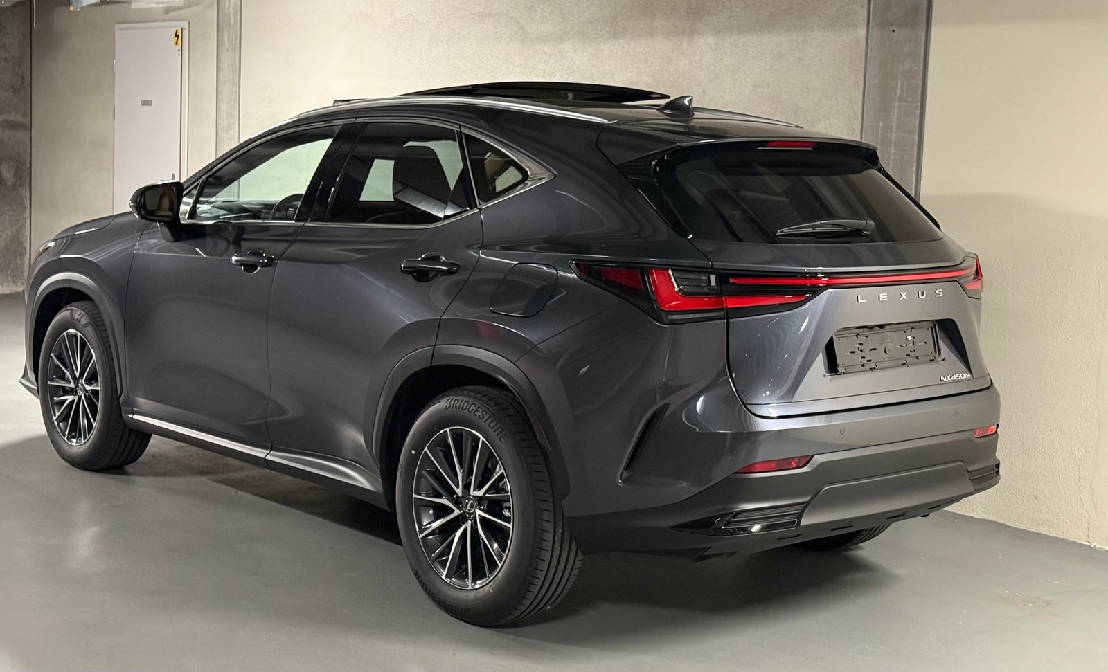 LEXUS NX 450h+ E-FOUR Comfort, Plug-in-Hybrid Benzin/Elektro, Neuwagen, Automatik - 5