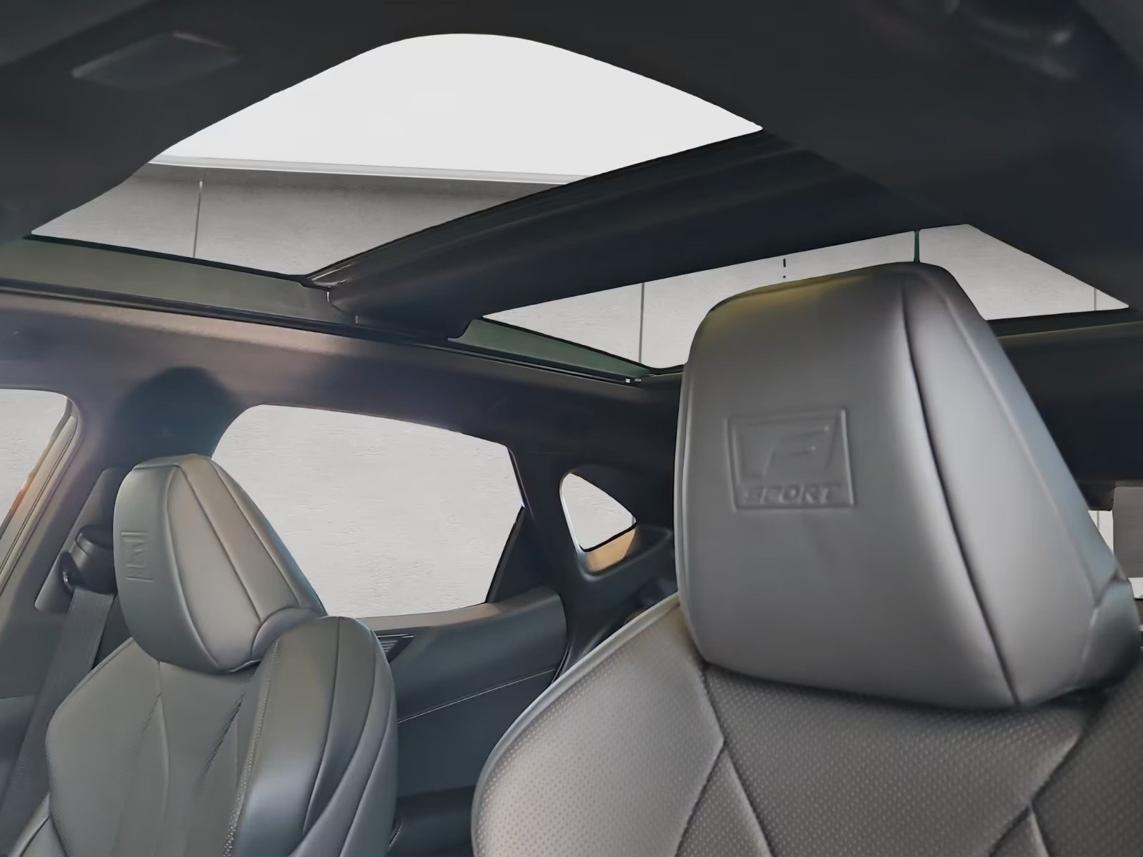 LEXUS NX 450h+ E-FOUR F Sport, Hybride Rechargeable Essence/Électricité, Voiture nouvelle, Automatique - 4