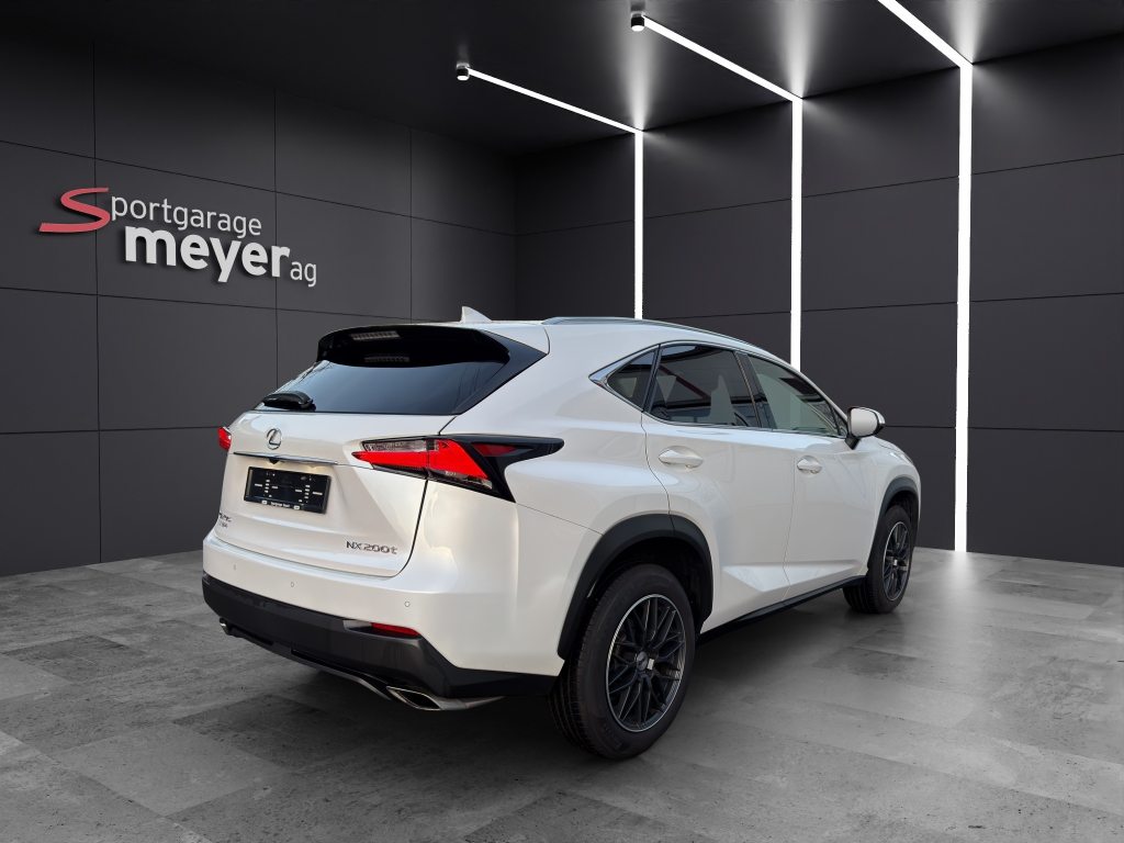 LEXUS NX 200t Comfort, Essence, Occasion / Utilisé, Automatique - 4