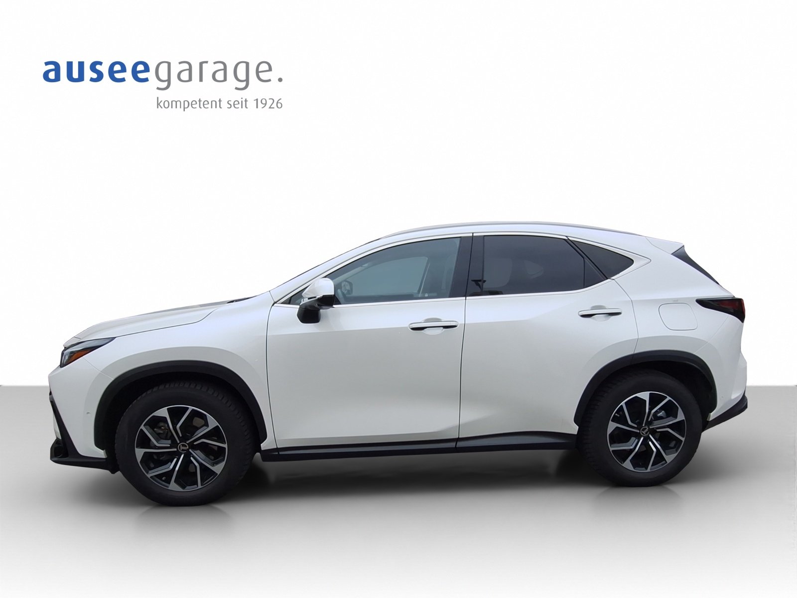 LEXUS NX 450h+ Excellence, Plug-in-Hybrid Petrol/Electric, Second hand / Used, Automatic - 2