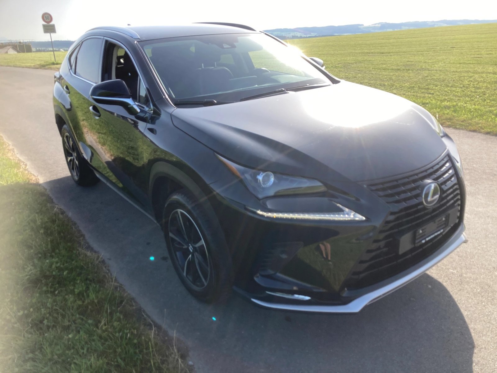 LEXUS NX 300h Celebrating 30 E-Four Automatic, Full-Hybrid Petrol/Electric, Second hand / Used, Automatic - 2