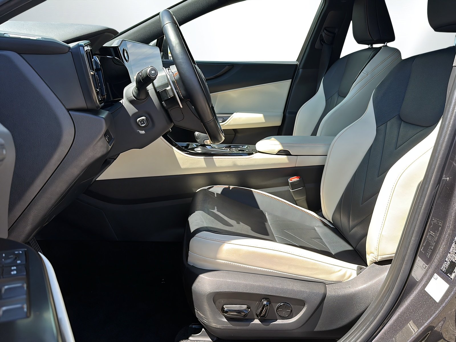 LEXUS NX 450h+ E-FOUR Excellence, Plug-in-Hybrid Petrol/Electric, Second hand / Used, Automatic - 4